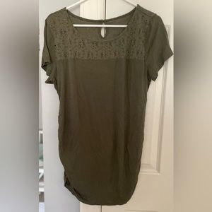 Motherhood Shirt Sleeve Top with lace detail